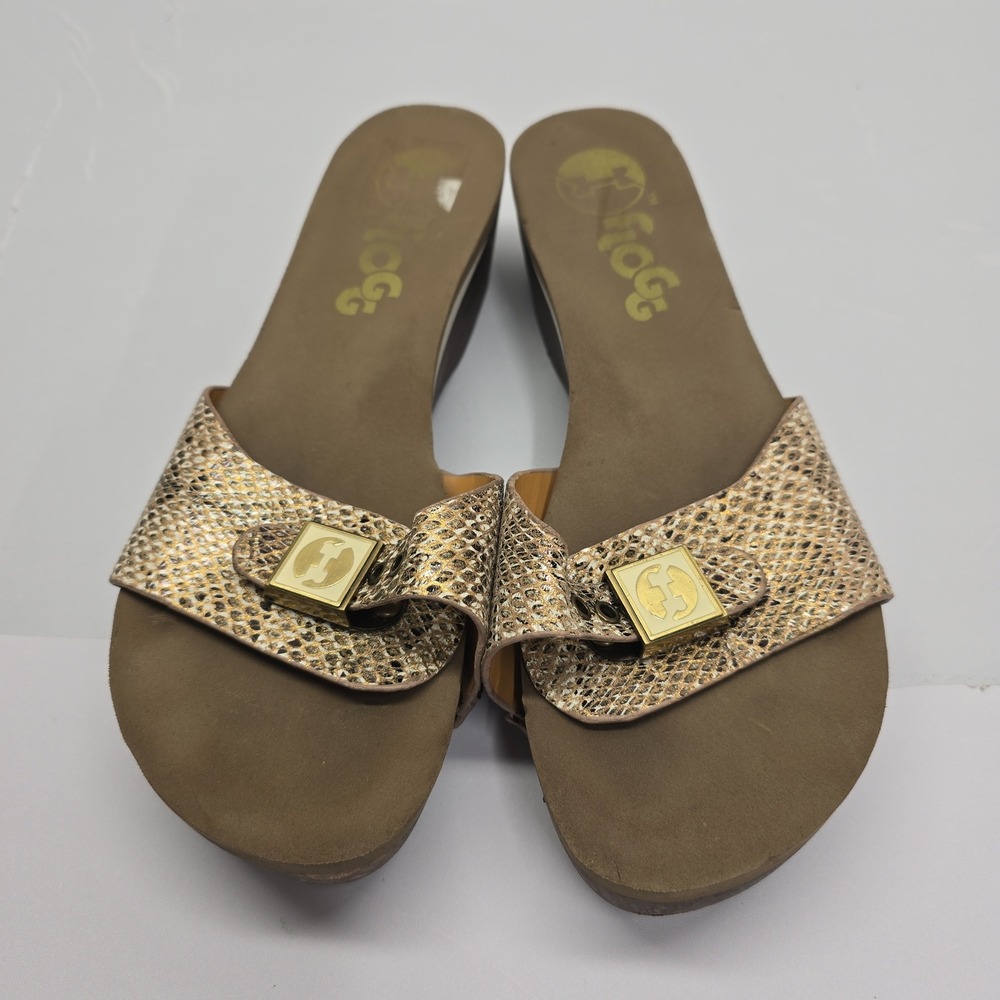 Flojos Womens‎ Gold Snakeskin Print Studded Platform Wedge Slide Sandals Size 7